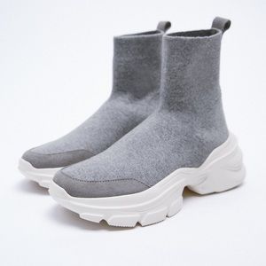 NWT Zara Stretch Knit Sock Sneaker 👟 Size US 9 GRAY